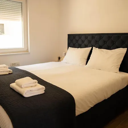 Apartman Luxury And App F *