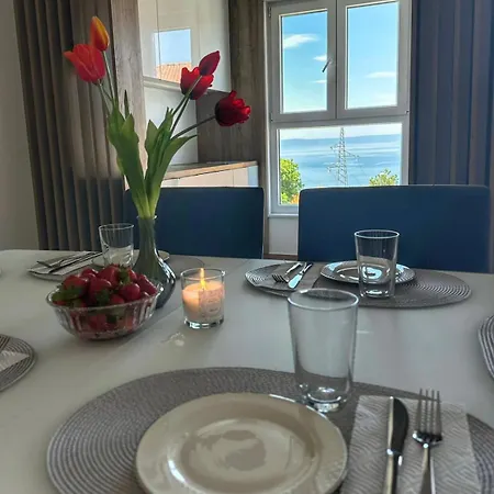 Luxury And App F Apartman