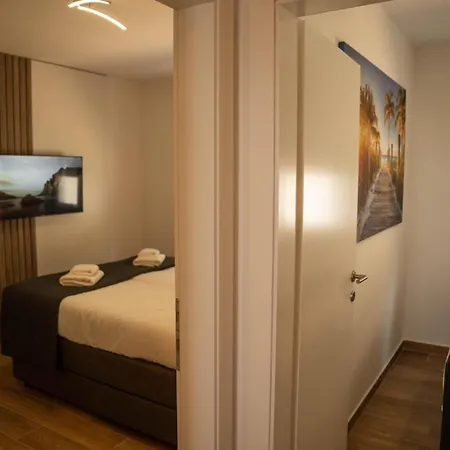 Luxury And App F Apartman *